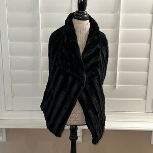 5/48 Faux Fur Vest